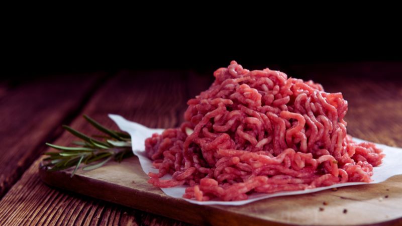 Skład mięsa mielonego na etykiecie – przykład dobrego produktu