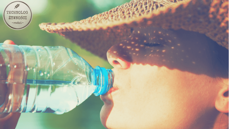 WODA – Po co ją pić i czy 2 litry dziennie to fikcja?