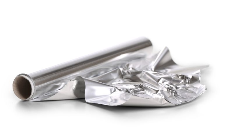 folia aluminiowa niebezpieczna szkodzi