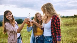 pusty żołądek picie na pusty brzuch alkohol