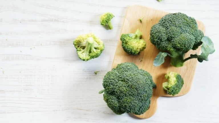 Jesz surowe brokuły? Sprawdź, dlaczego warto?
