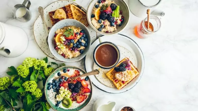 12 najzdrowszych produktów, które warto jeść na śniadanie