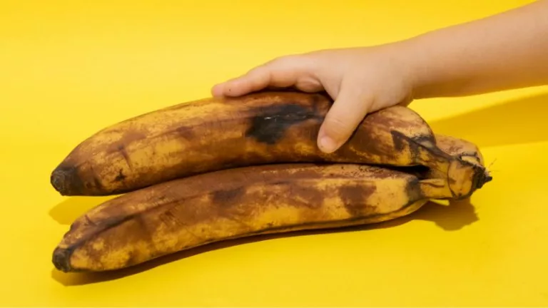 czy można jeść banany z czarnymi plamami