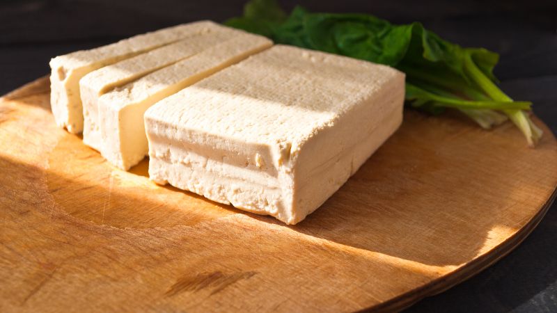 czy można jeść surowe tofu