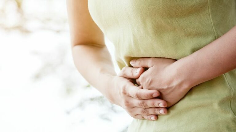 Ból brzucha i złe samopoczucie po zjedzeniu jabłka... sprawdź dlaczego?