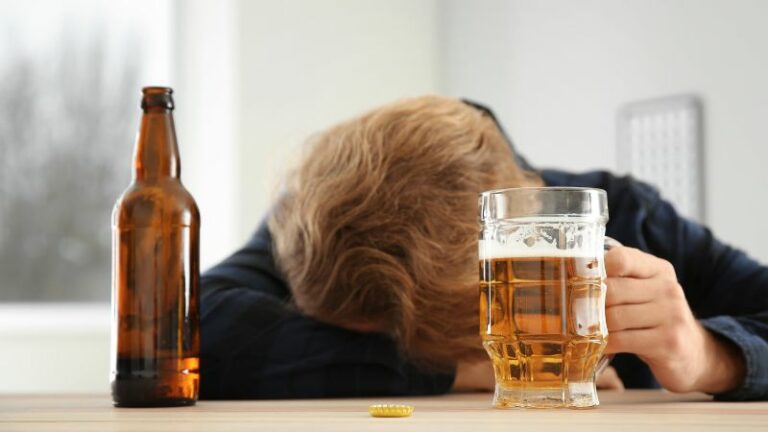 zatrucie alkoholowe
