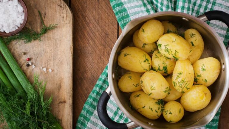 Jak uratować niedogotowane ziemniaki - praktyczny poradnik